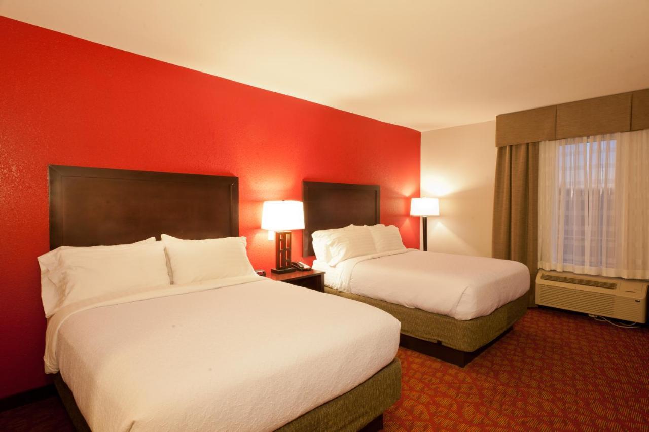 Holiday Inn Guin By Ihg Twin Екстер'єр фото