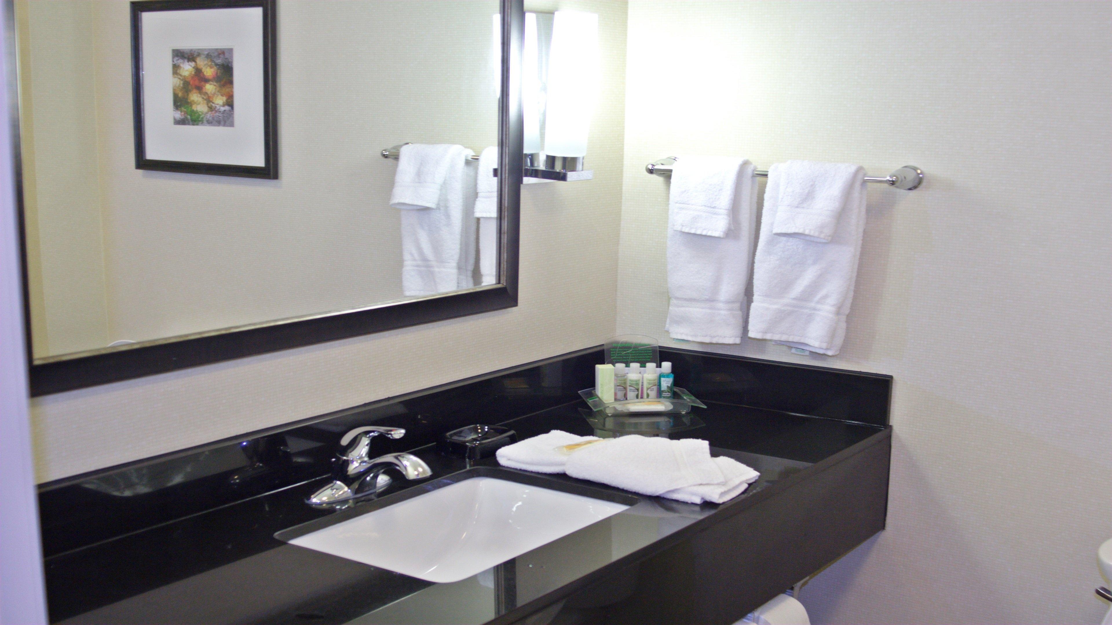 Holiday Inn Guin By Ihg Twin Екстер'єр фото
