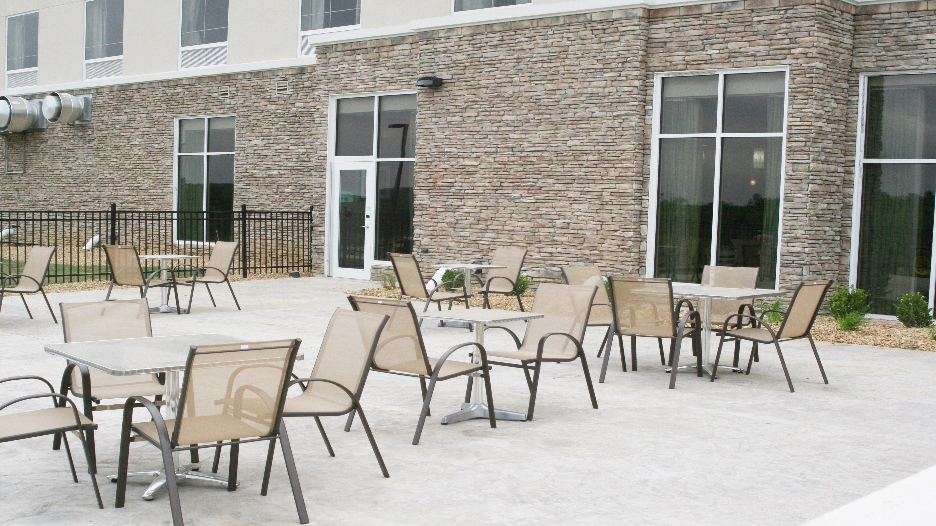 Holiday Inn Guin By Ihg Twin Екстер'єр фото