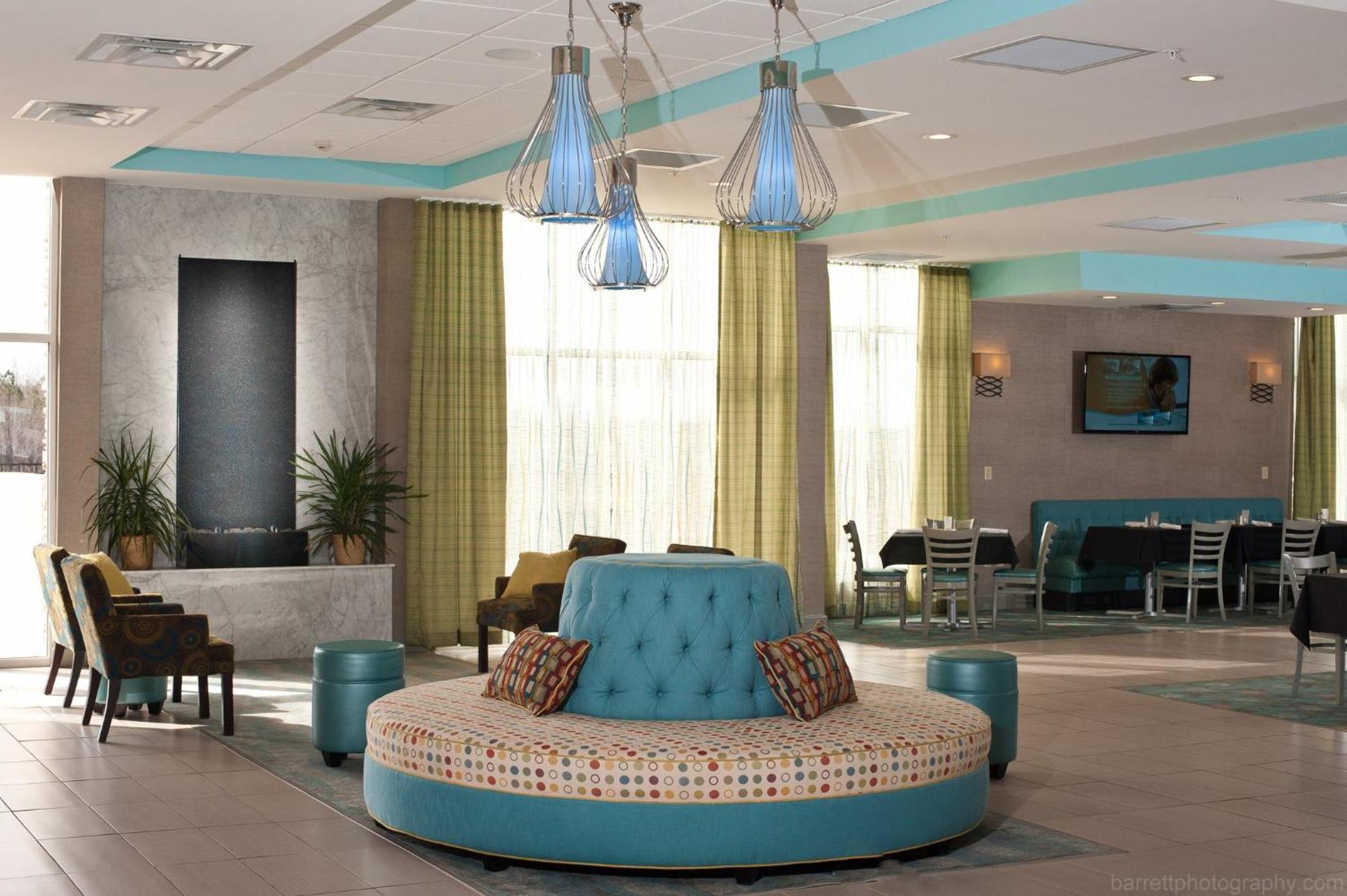 Holiday Inn Guin By Ihg Twin Екстер'єр фото